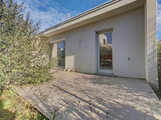 Maison de plain-pied à vendre 195 000 € 3 pièces 2 chambres 67 m² 148 m² de terrain Coopérative Agde 34300