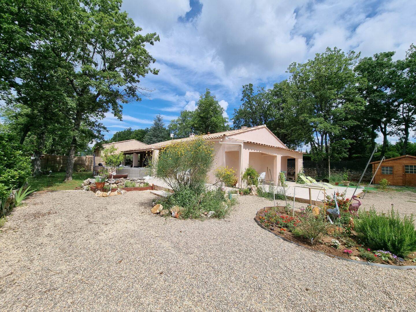 Maison 6 pièces 105 m² · à Régusse · 105 m² · 327 000 €