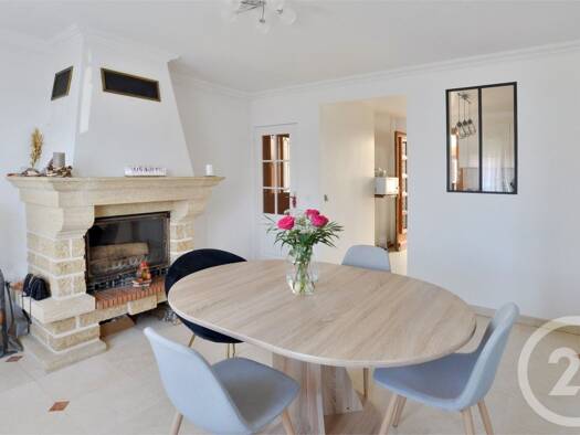 Maison de plain-pied à vendre 349 000 € 6 pièces 3 chambres 130 m² 398 m² de terrain Montgeron 91230