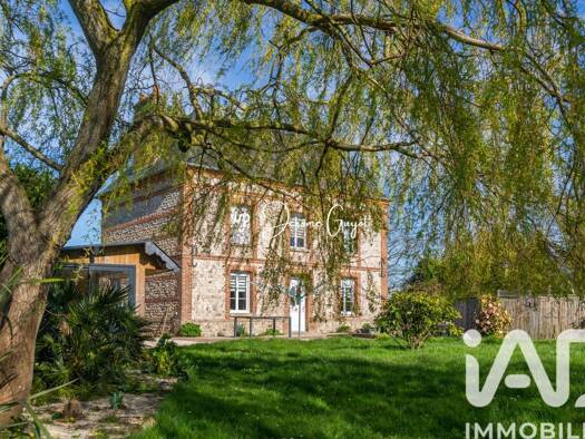 Demeure à vendre 305 000 € 9 pièces 7 chambres 165 m² 4 000 m² de terrain Valmont 76540