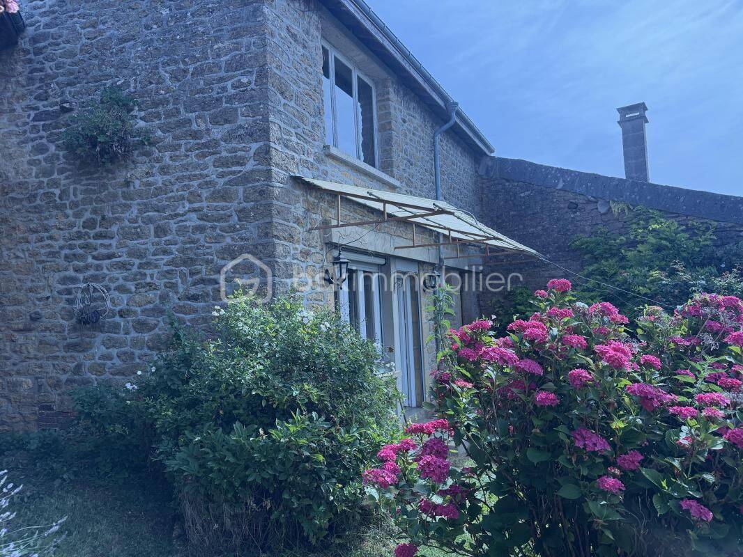 Maison 8 pièces 184 m² · à L'Échelle · 184 m² · 79 000 €