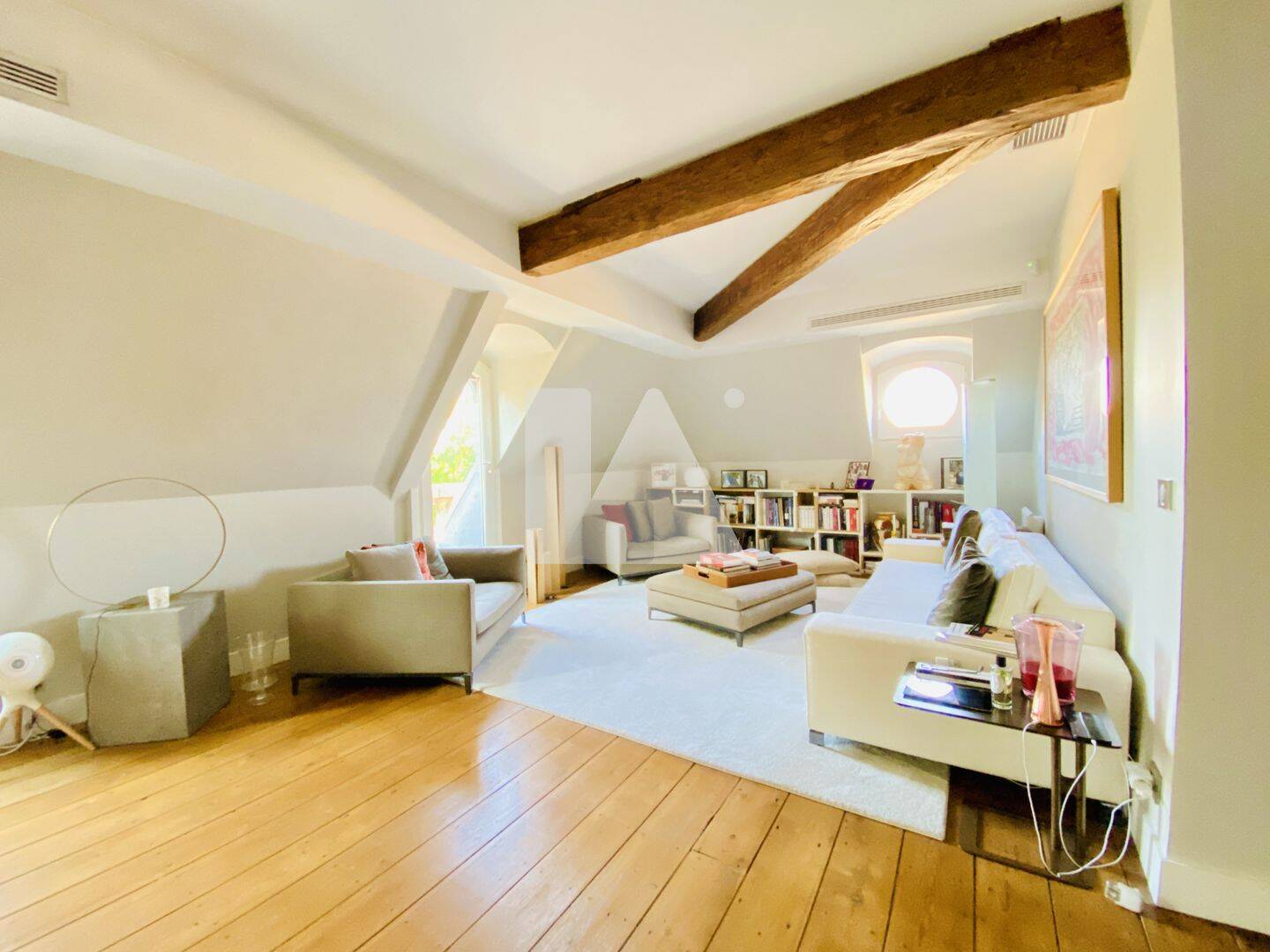 Appartement 4 pièces 115 m² · à Bordeaux · 114,8 m² · 2 545 €/mois