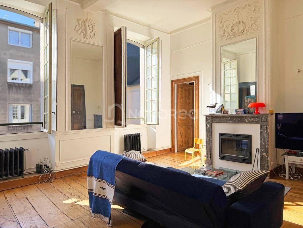 Appartement 5 pièces 99 m² · à Pau · 99 m² · 300 000 €