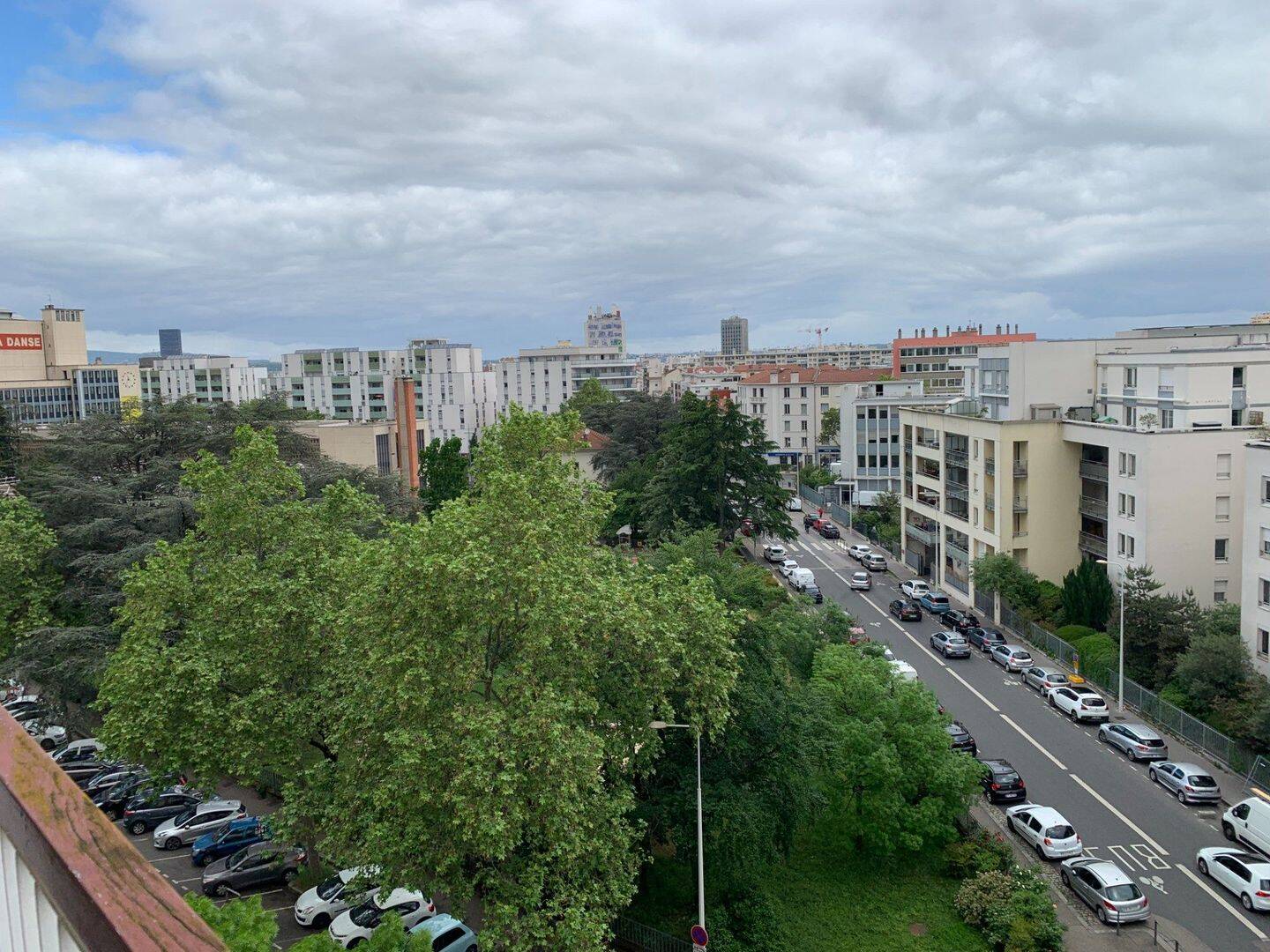 Appartement 3 pièces 70 m² · à Lyon 8ème Arrondissement · 70 m² · 1 096 €