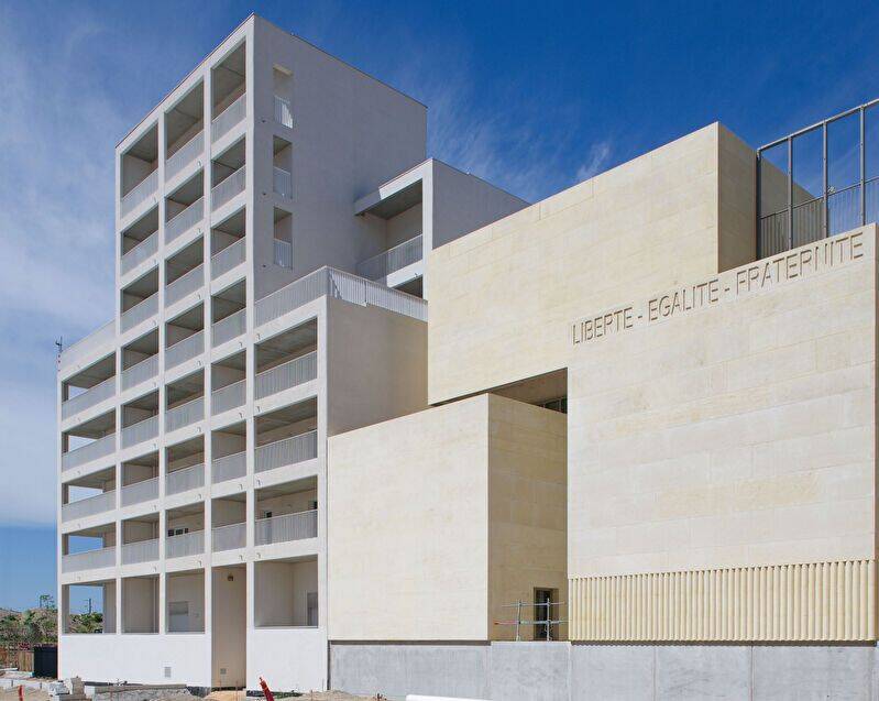 Appartement 2 pièces 53 m² · à Marseille 15ème Arrondissement · 52,8 m² · 739 €