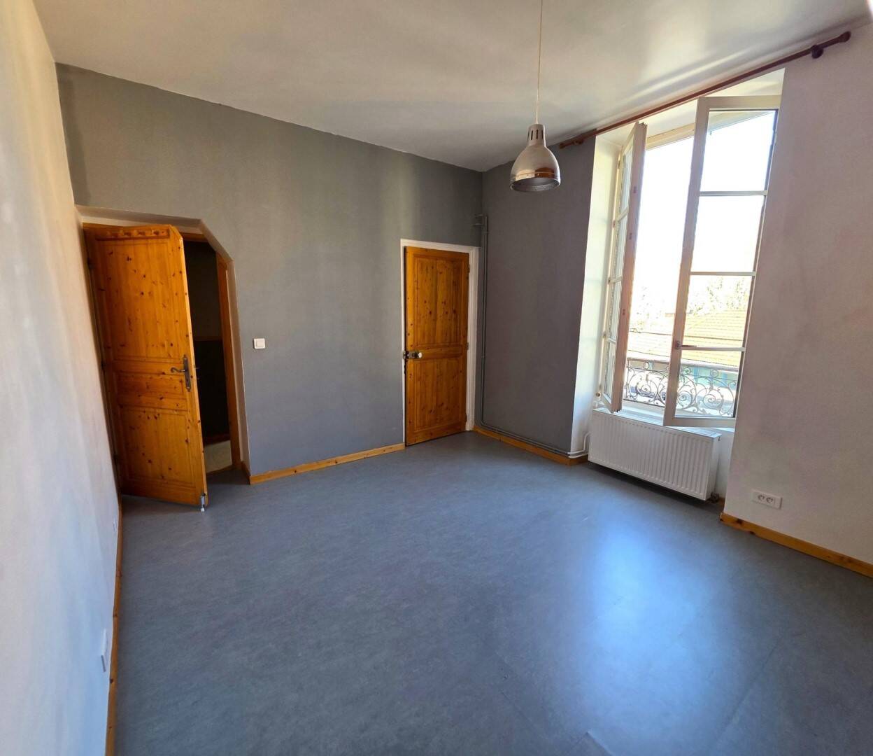 Appartement 3 pièces 47 m² · à Grenoble · 47 m² · 125 000 €