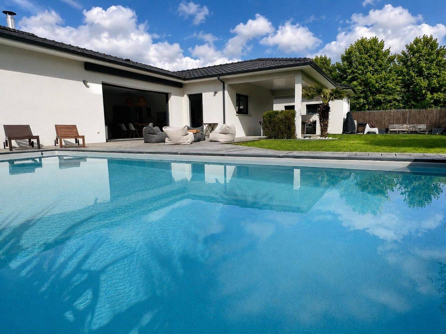 Maison 5 pièces 165 m² · à Saint-Aubin-de-Médoc · 165 m² · 899 000 €