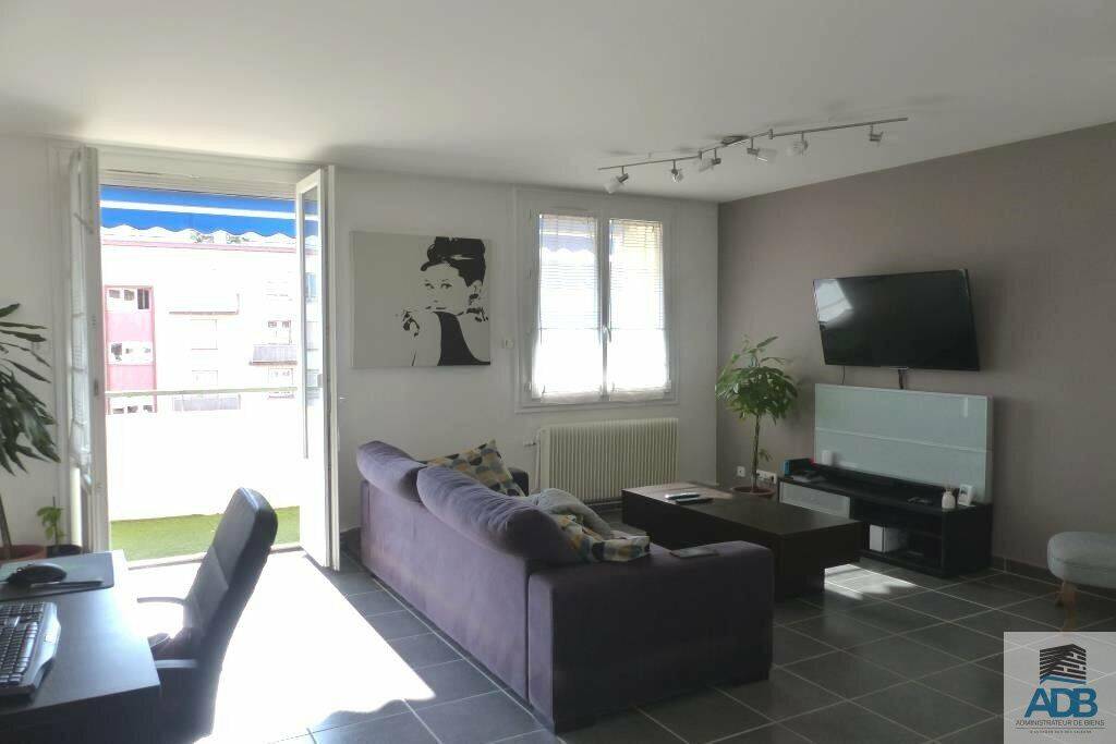 Appartement 3 pièces 72 m² · à Roanne · 72 m² · 585 €/mois