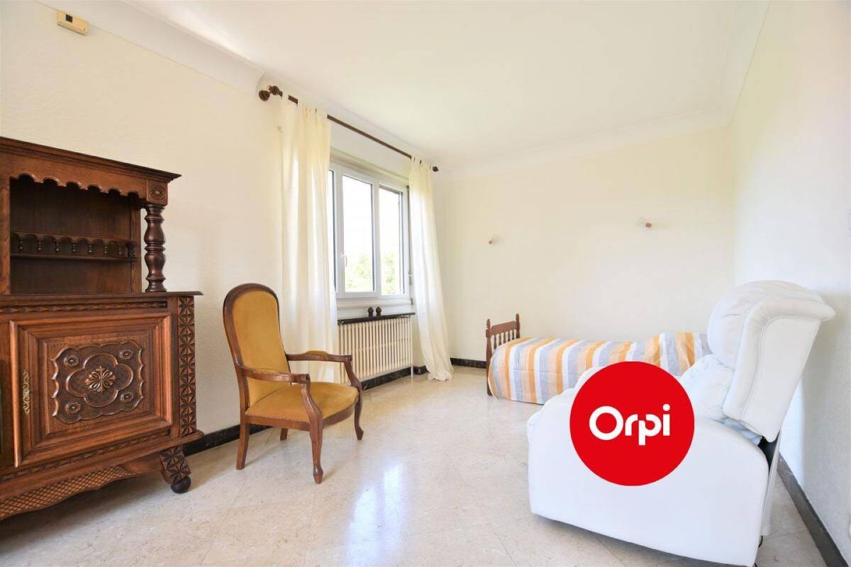 1 pièce 20 m² · à Saint-Priest · 20 m² · 523 €/mois