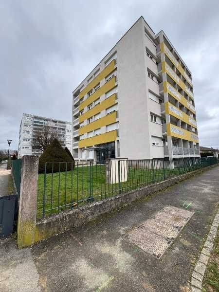 Appartement 4 pièces 73 m² · à Montbéliard · 73 m² · 78 000 €