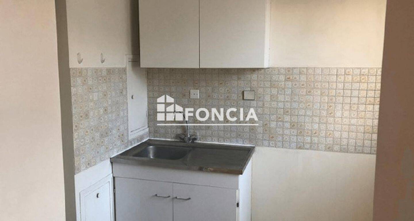 Appartement 1 pièce 27 m² · à Vincennes · 27,1 m² · 802 €