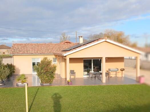 Maison de plain-pied à vendre 269 000 € 3 pièces 2 chambres 100 m² Boissey 01190