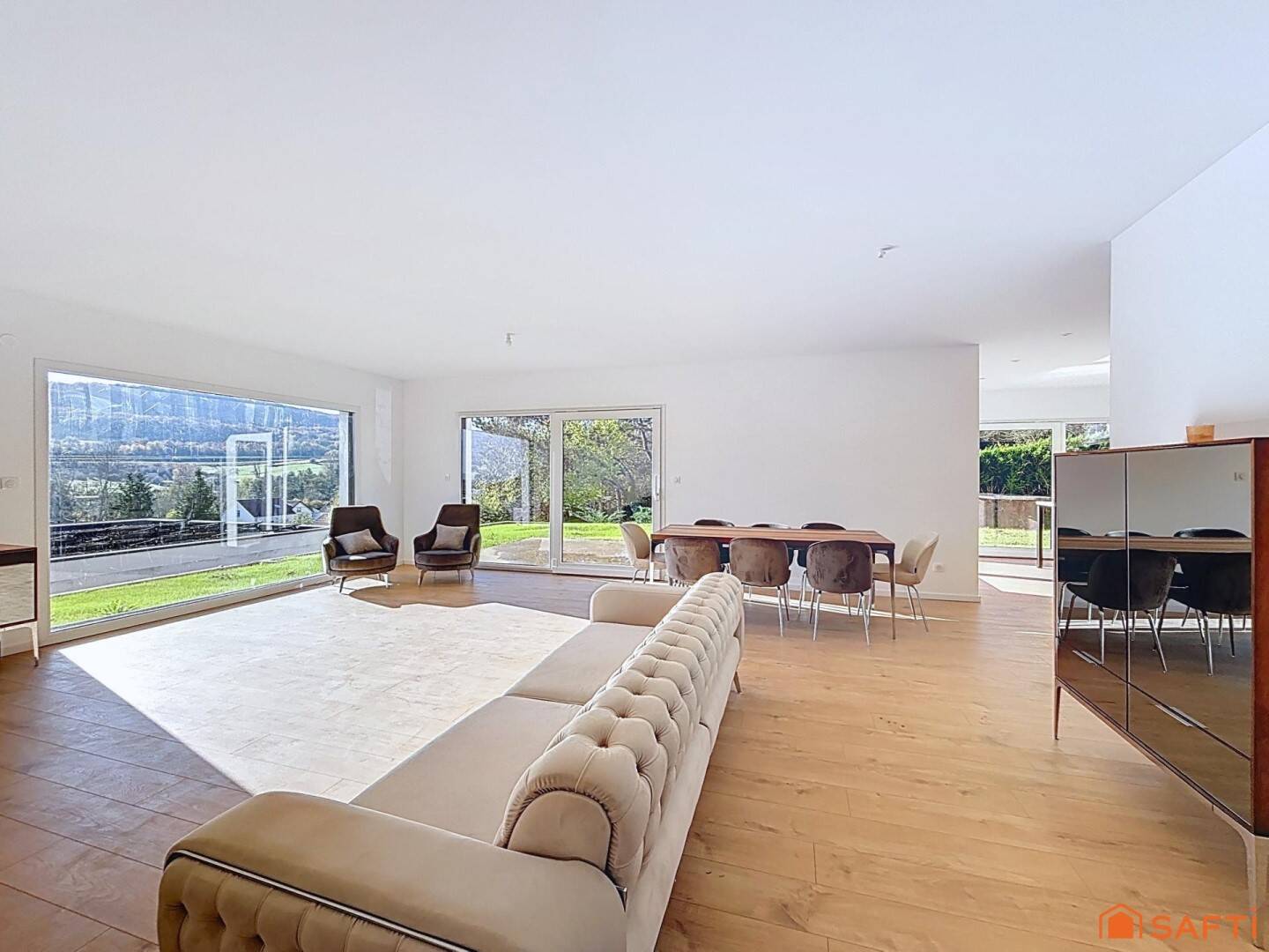 Maison 5 pièces 208 m² · à Marange-Silvange · 208 m² · 695 000 €