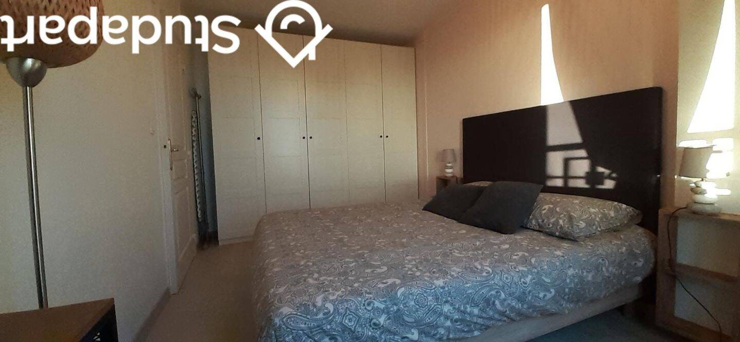 Appartement 2 pièces 51 m² · à Saint-Genis-Laval · 51 m² · 1 450 €