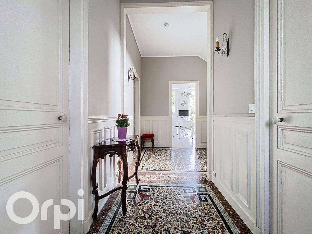 Maison 8 pièces 176 m² · à Melun · 176 m² · 452 000 €