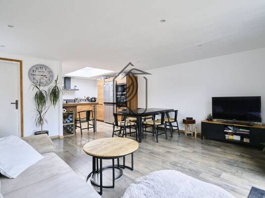 Maison à vendre 330 000 € 5 pièces 4 chambres 105 m² 443 m² de terrain Baisieux 59780