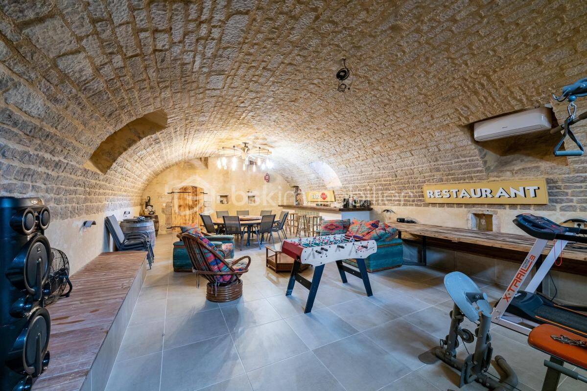 Maison 8 pièces 364 m² · à Migennes · 364 m² · 630 000 €