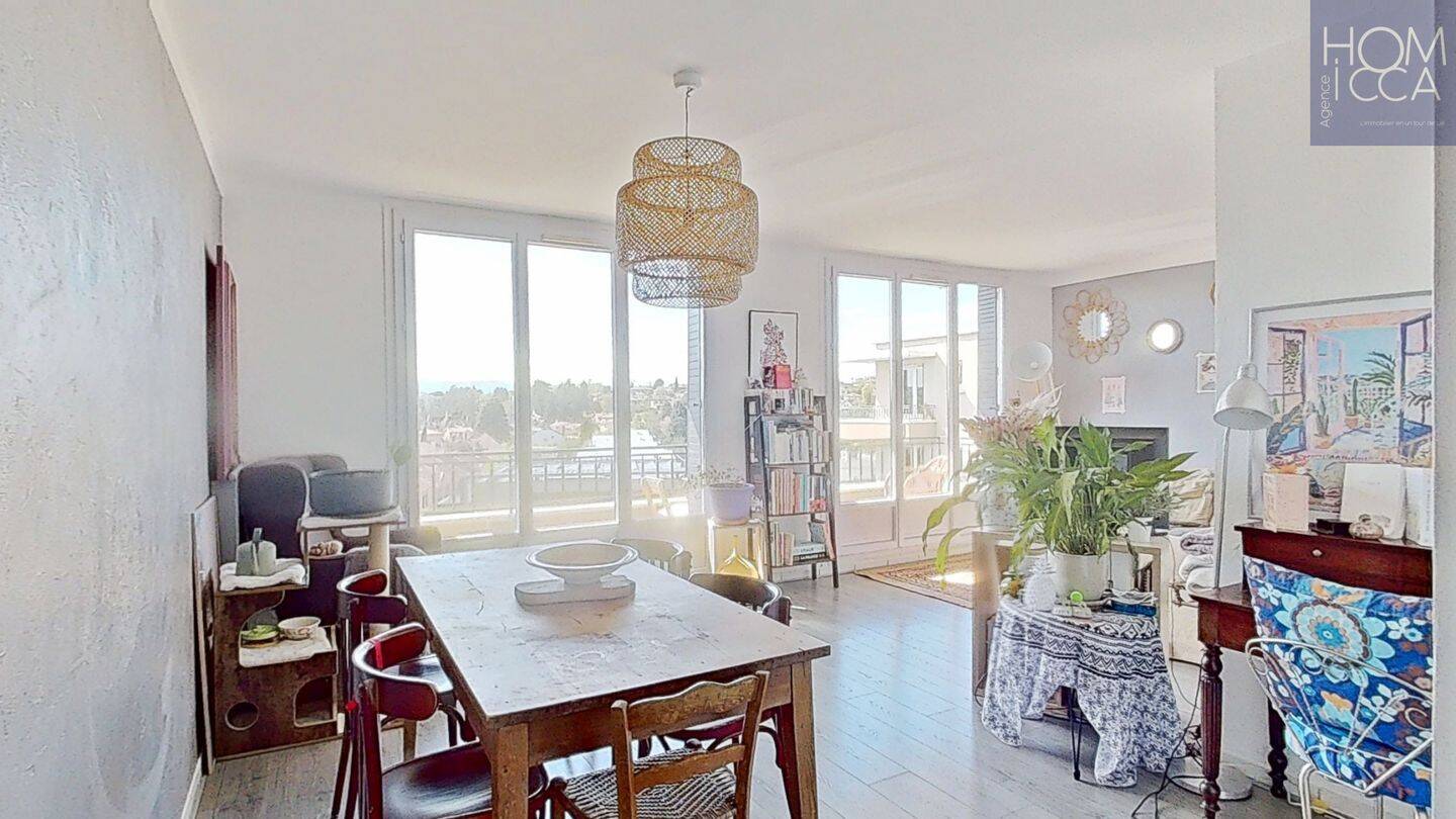 Appartement 3 pièces 66 m² · à Champagne-au-Mont-d'Or · 65,6 m² · 220 000 €
