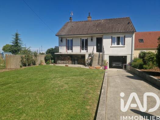 Maison à vendre 239 000 € 4 pièces 4 chambres 95 m² 662 m² de terrain Centre Sud Nangis 77370