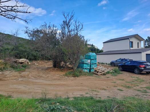 Terrain constructible viabilisé à vendre 139 000 € 800 m² de terrain Luri 20228