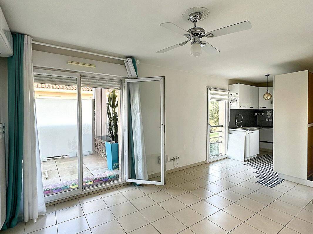 Appartement 2 pièces 43 m² · à Roquebrune-sur-Argens · 42,5 m² · 180 000 €