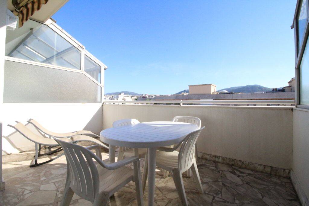 Appartement 2 pièces 44 m² · à Nice · 44,3 m² · 1 080 €/mois