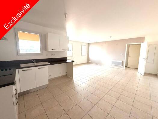 Appartement à vendre - Première occupation 231 000 € 2 pièces 1 chambre 53 m² Étage 1/3 Logis Neuf Ouest Allauch 13190