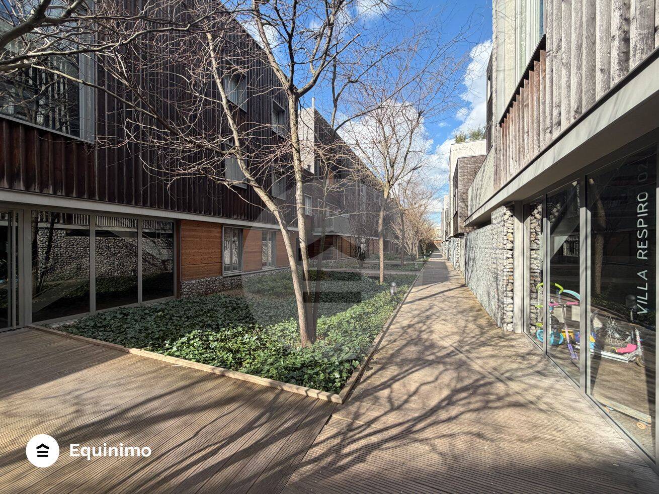 Appartement 4 pièces 142 m² · à Romainville · 142 m² · 670 000 €