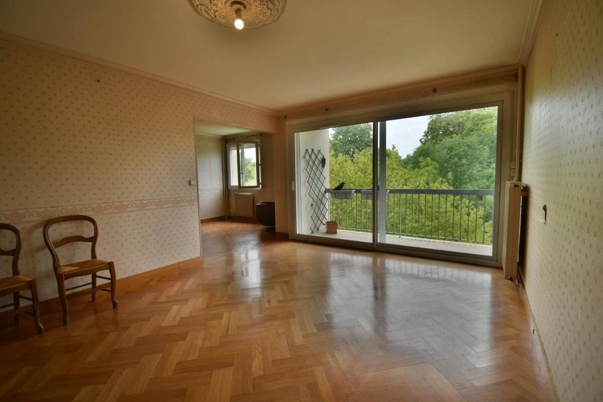 Appartement 5 pièces 101 m² · à Chartres · 101 m² · 215 000 €