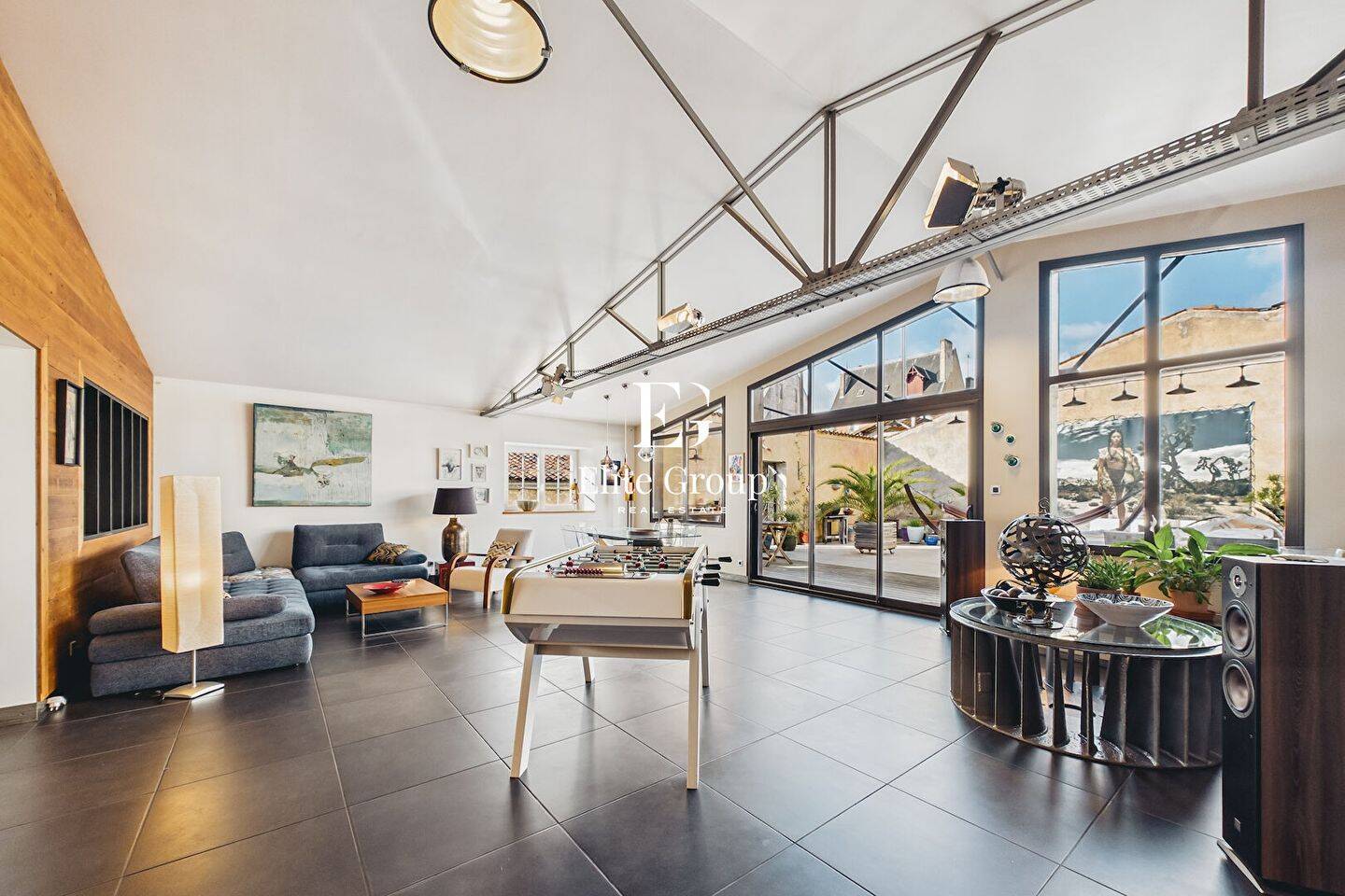 Maison 8 pièces 447 m² · à Jarnac · 447 m² · 740 000 €