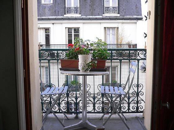 Appartement 2 pièces 29 m² · à Paris 18ème Arrondissement · 29 m² · 1 305 €/mois