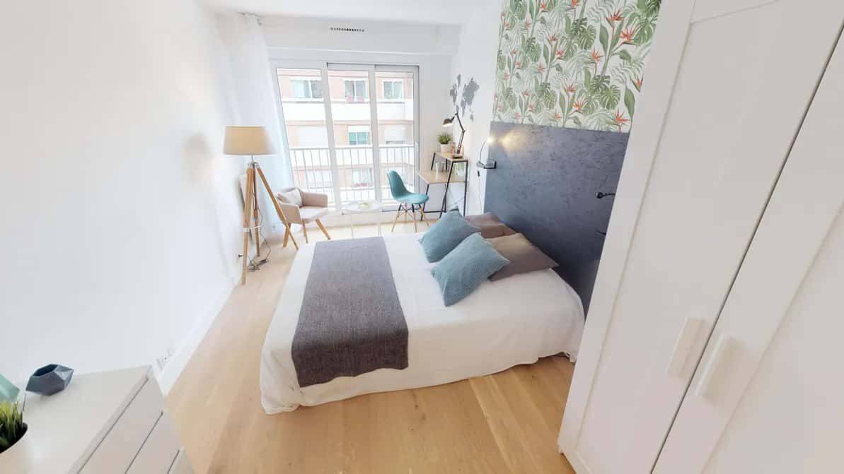 Appartement 1 pièce 15 m² · à Paris 15ème Arrondissement · 15 m² · 1 225 €/mois