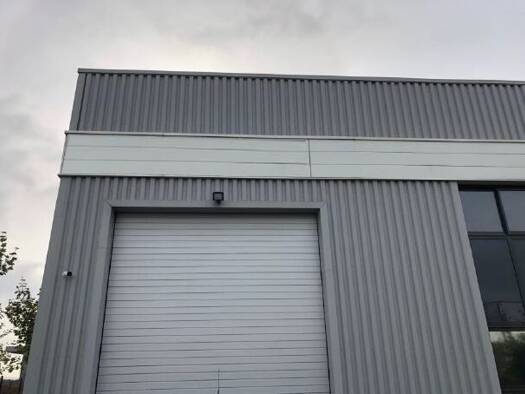 Local d'activités à vendre 1 250 000 € 801 m² d'espace de stockage Sud Mennecy 91540