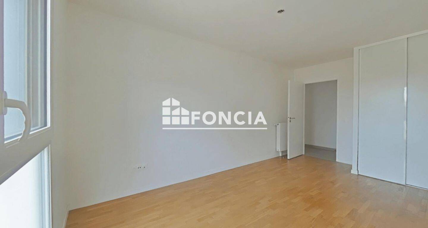 Appartement 2 pièces 60 m² · à Les Pavillons-sous-Bois · 59,8 m² · 1 099 €/mois