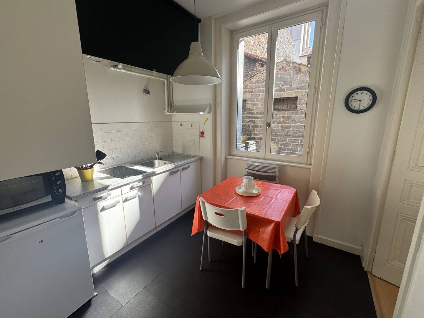Appartement 1 pièce 27 m² · à Saint-Étienne · 26,8 m² · 445 €