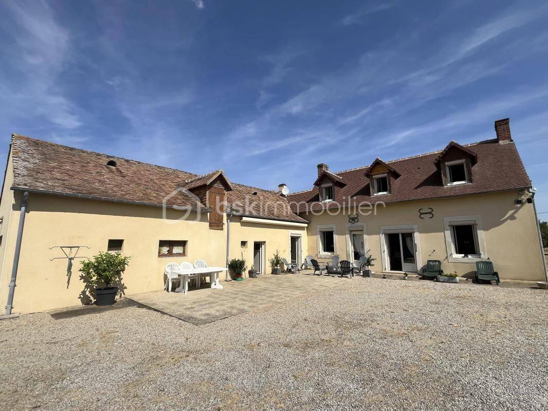 Maison 4 pièces 108 m² · à Noyen-sur-Sarthe · 108 m² · 235 000 €