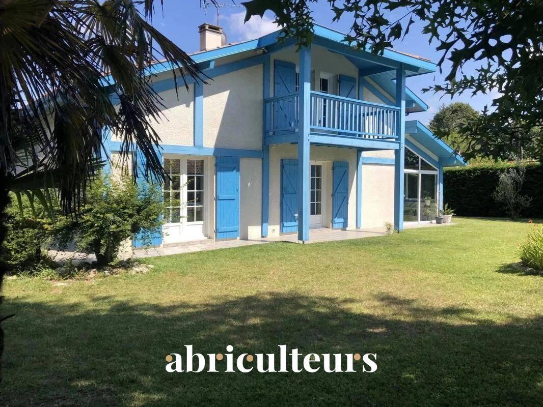 Maison 5 pièces 160 m² · à Saint-Vincent-de-Tyrosse · 160 m² · 672 000 €