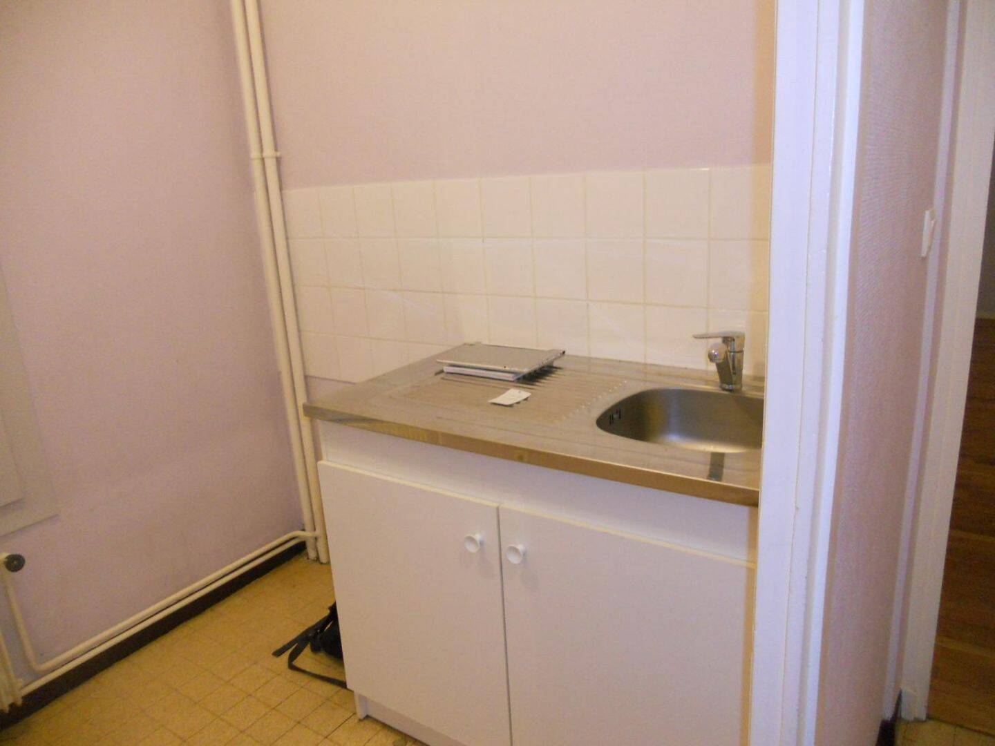 Appartement 1 pièce 33 m² · à Saint-Étienne · 33 m² · 380 €