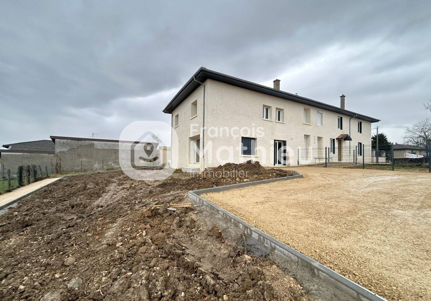 Appartement 3 pièces 74 m² · à Vandeins · 74 m² · 105 000 €