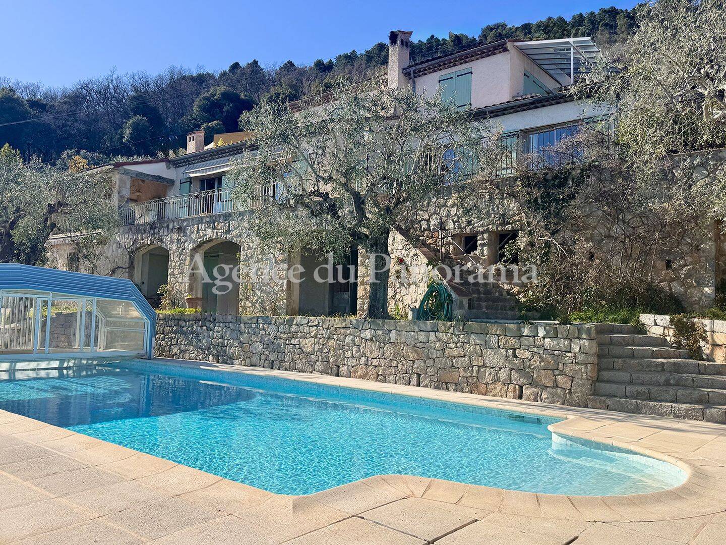 Maison 6 pièces 219 m² · à Spéracèdes · 219,2 m² · 885 000 €
