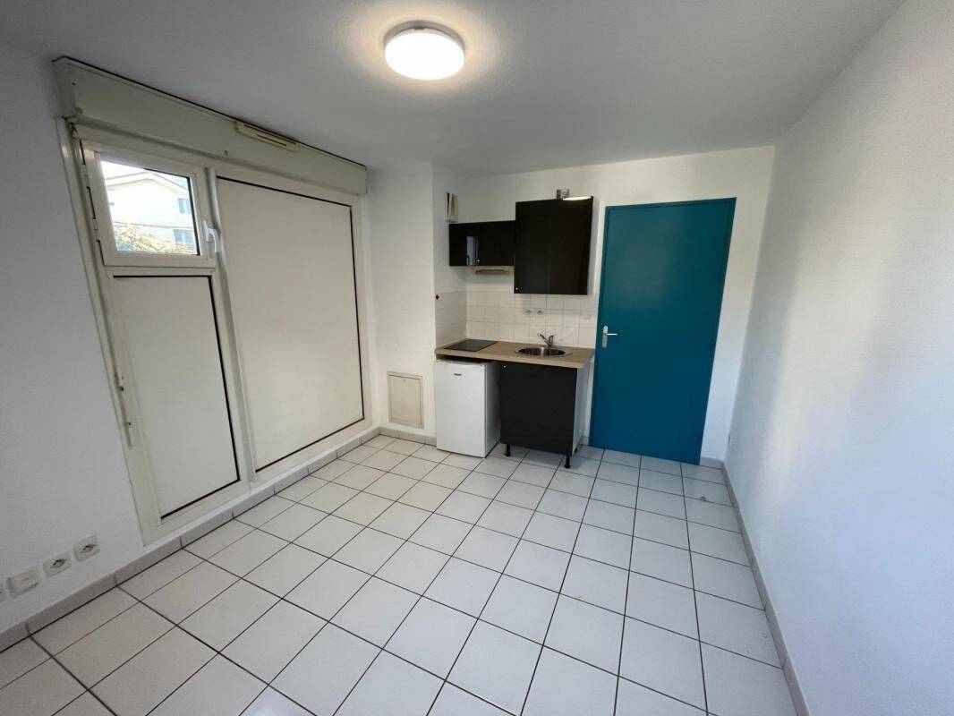 Appartement 1 pièce 15 m² · à Avignon · 15 m² · 302 €