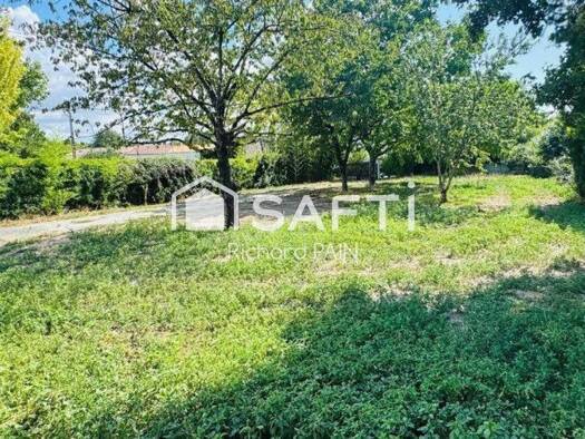 Terrain constructible à vendre 38 000 € 827 m² de terrain Vallans 79270