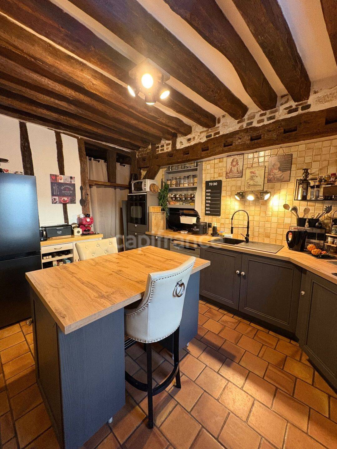 Maison 5 pièces 177 m² · à Saint-Maurice-sur-Aveyron · 177 m² · 189 000 €