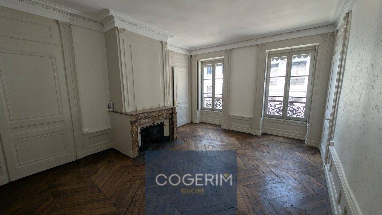 Appartement 4 pièces 106 m² · à Lyon 2ème Arrondissement · 106 m² · 1 350 €