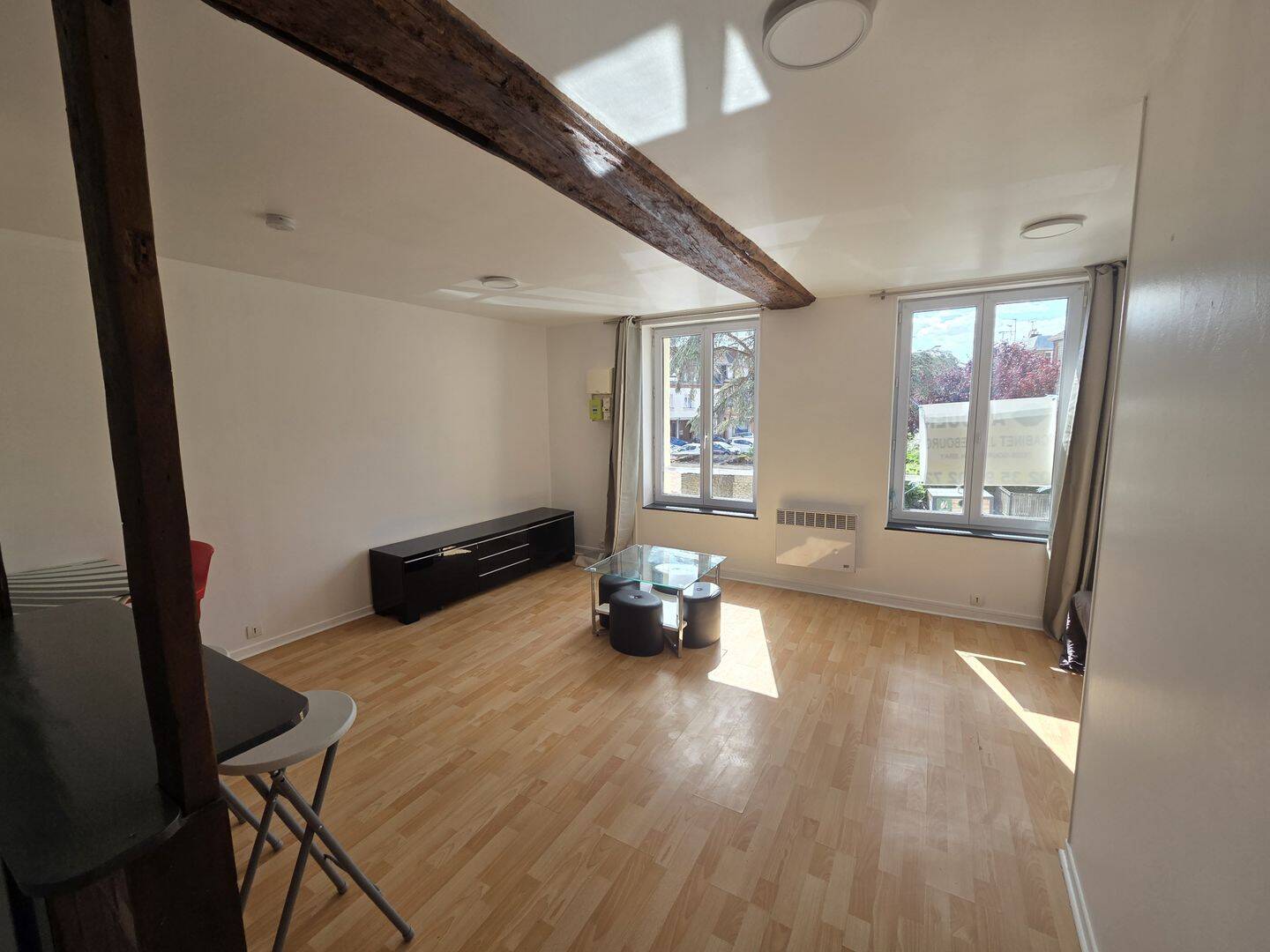 Appartement 1 pièce 28 m² · à Gournay-en-Bray · 27,8 m² · 370 €