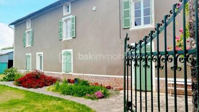 Mas à vendre 99 000 € 10 pièces 6 chambres 192 m² 3 500 m² de terrain Exoudun 79800
