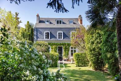Hôtel particulier à vendre 2 495 000 € 11 pièces 6 chambres 299,6 m² 299,6 m² de terrain Nantes 44000