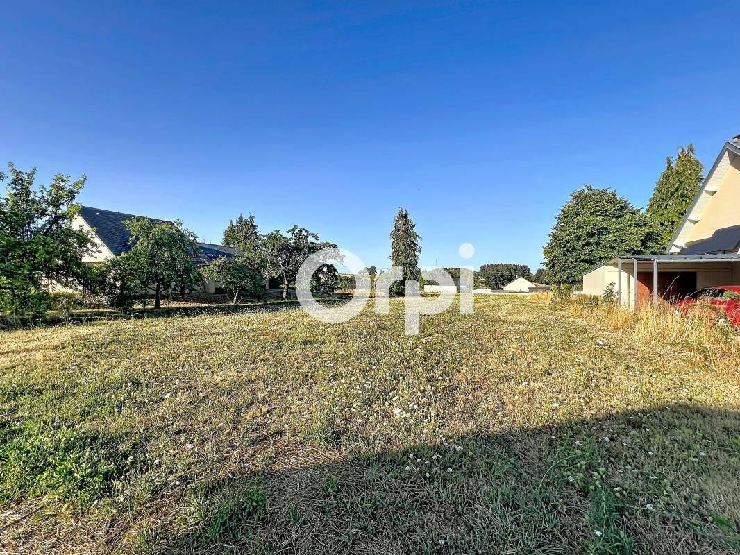 Terrain de 739 m² à Saint-Gervais-d'Auvergne - photo 2
