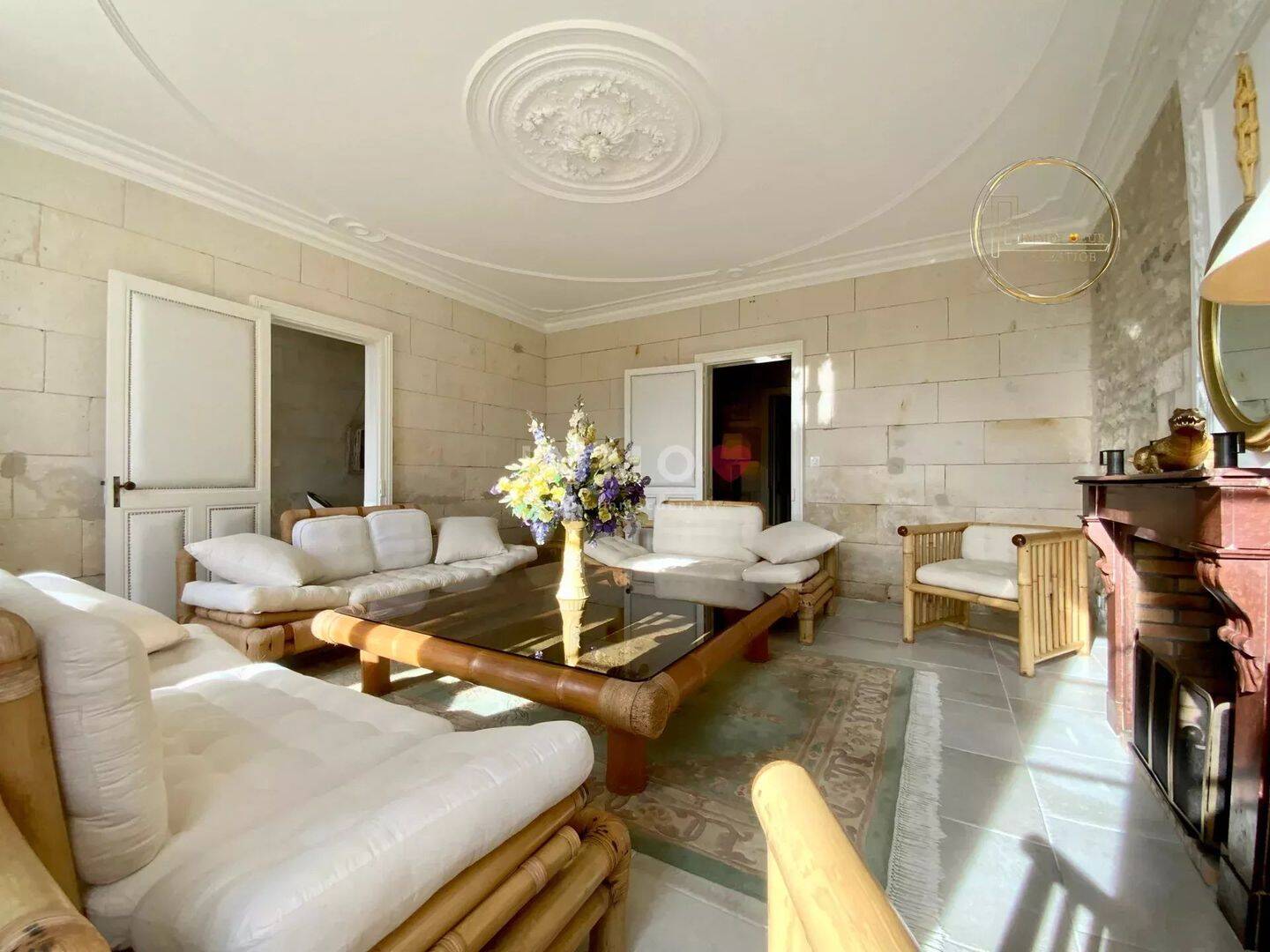 Maison 9 pièces 420 m² · à Épargnes · 420 m² · 936 500 €