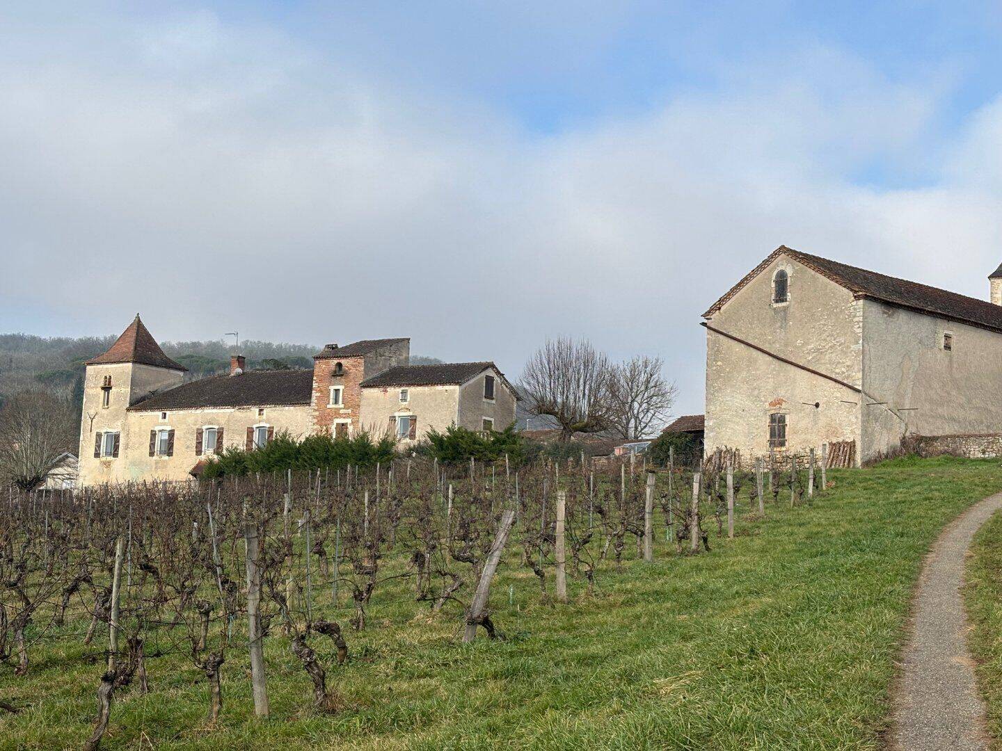 Ensemble en pierre à 5' de Cahors